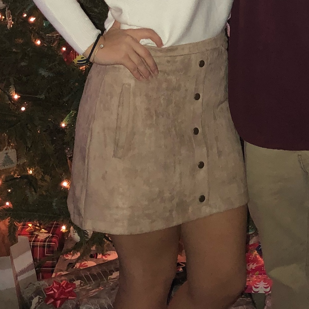 Skirt - Picture 3 of 3